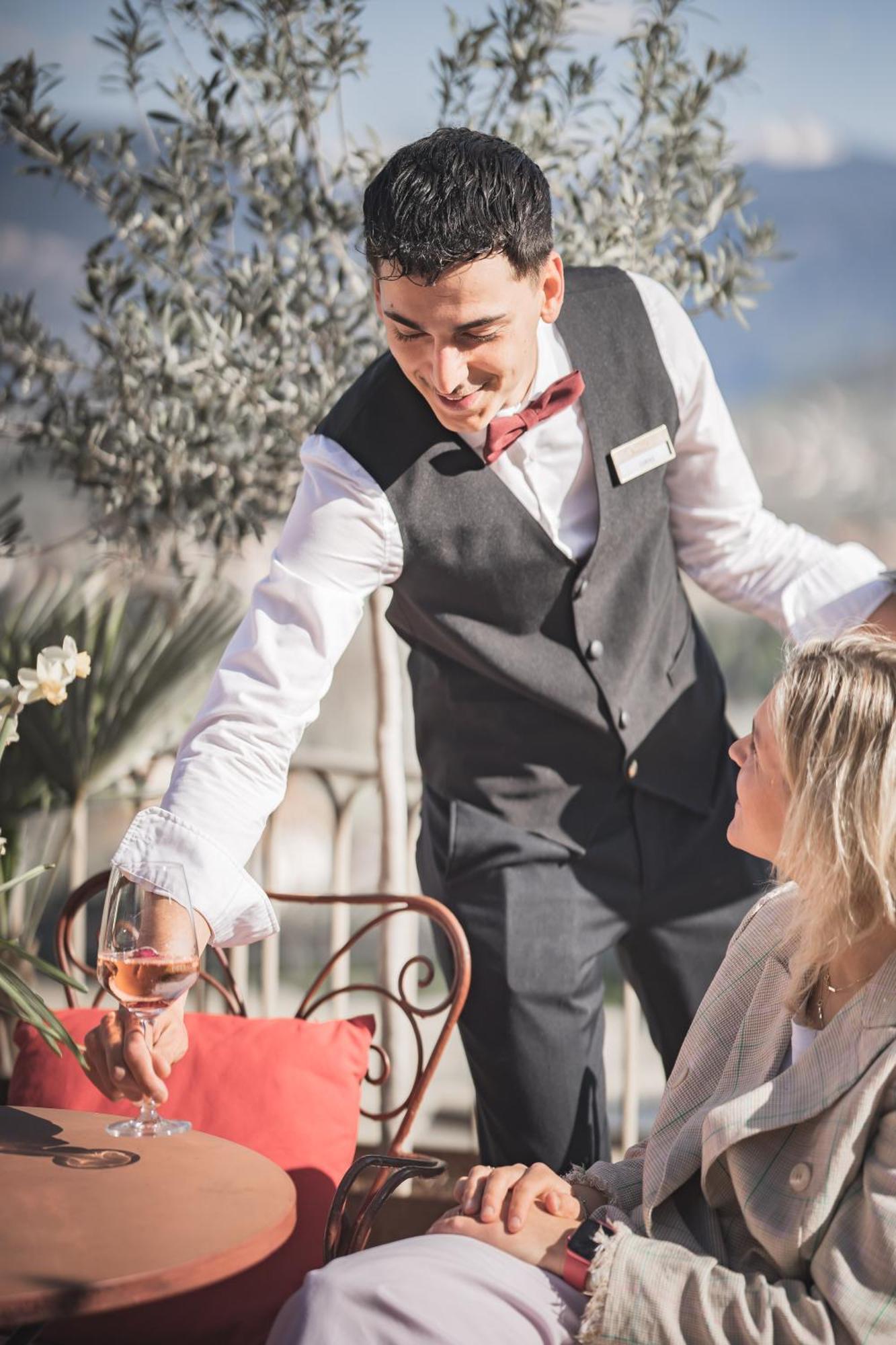 Schloss Hotel Korb Appiano Sulla Strada Del Vino Dış mekan fotoğraf