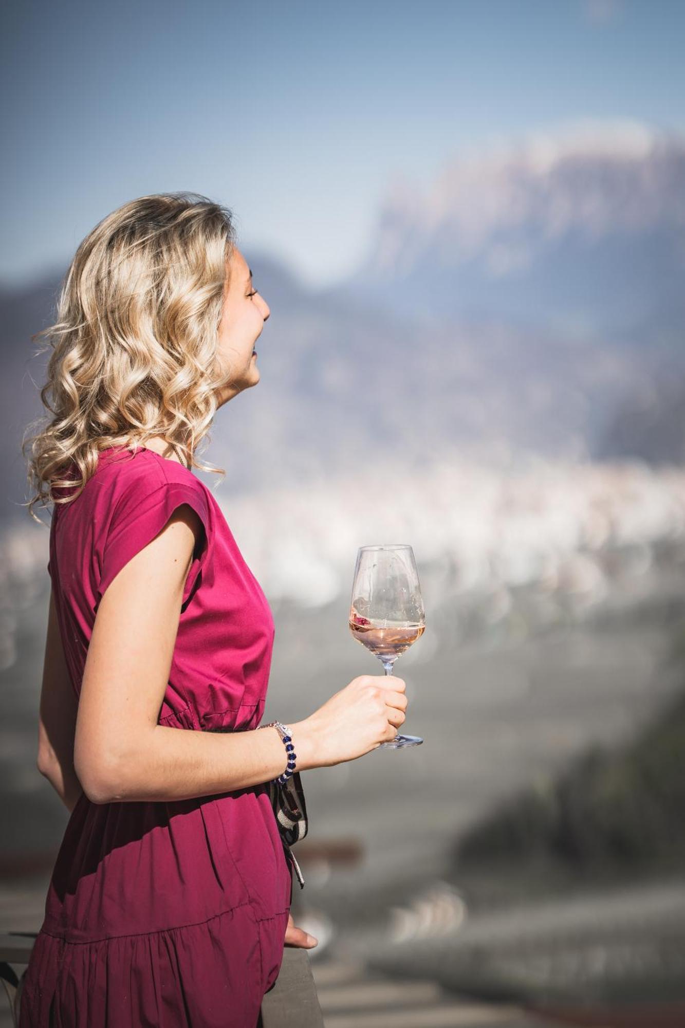 Schloss Hotel Korb Appiano Sulla Strada Del Vino Dış mekan fotoğraf